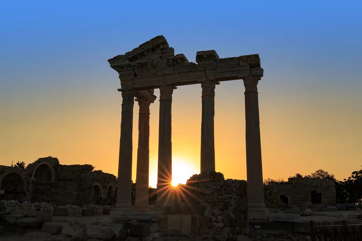 храм аполлона и афины в сиде. храм аполлона в сиде. храм аполлона и афины в сиде. храм артемиды сиде. храм аполлона сиде турция.