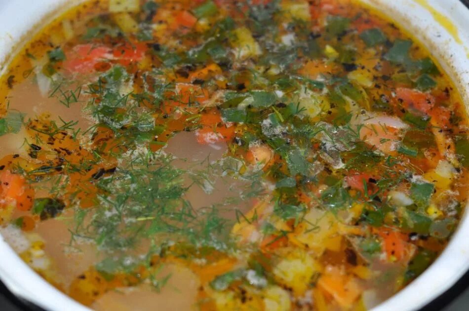 щи из свежей капусты. суп овощной со сметаной. суп овощной вегетарианский без капусты. какие супы без капусты. щи из свежей капусты с картофелем.