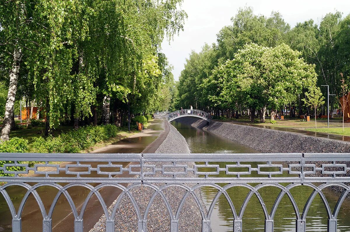 Панаевский сад казань 1900. Парк урицкого казань осенью. Старые парки казани. Центральный парк культуры и отдыха имени горького (казань). Казань парк крылья советов аттракционы.