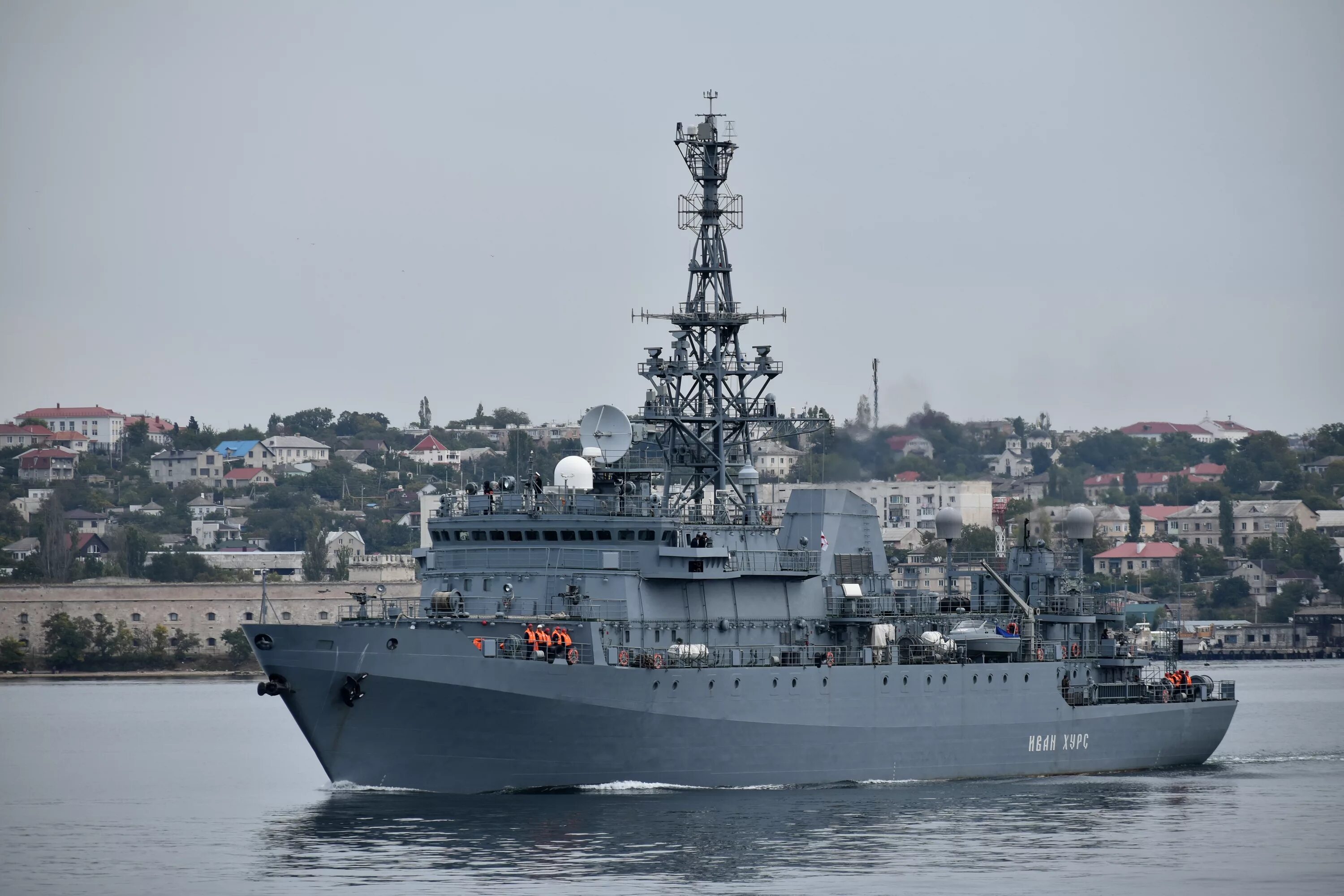 Корабль-разведчик «марьята». Корабль виктор леонов ссв 175. Фрегат верный. Вмф иван хурс корабль. Средний разведывательный корабль проекта 864 виктор леонов.