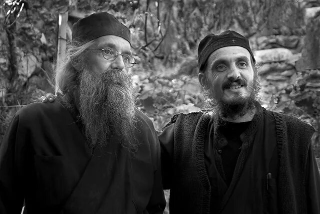 Монах 2. Два монаха. два инока. монах в скитаниях.