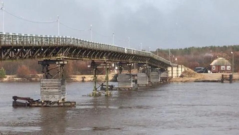 Уровень воды в реке унжа в макарьеве. Мост через реку Унжа в Костромской области. Мост в Горчухе Костромской области. Мост в Макарьевском районе Костромской области через реку Унжу. Река Унжа мост.