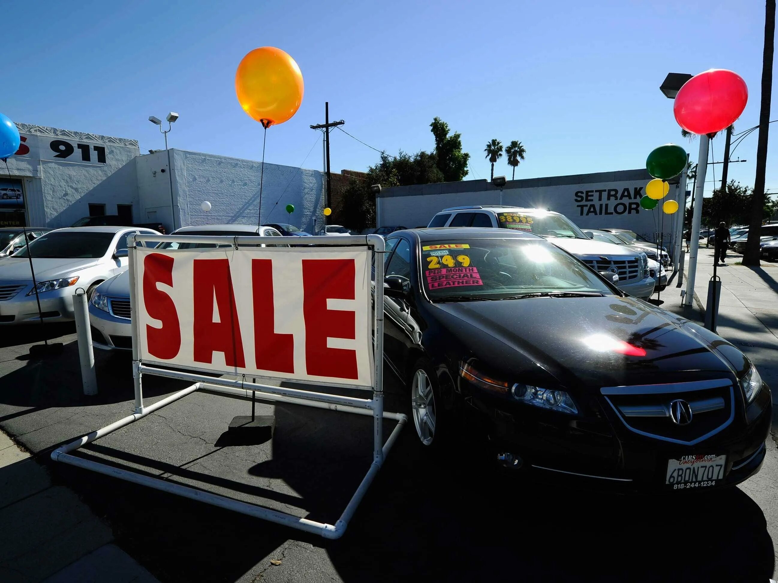 Used cars. Car for sale превью. Unsold cars parking. Машина for sale. Sell car usa.