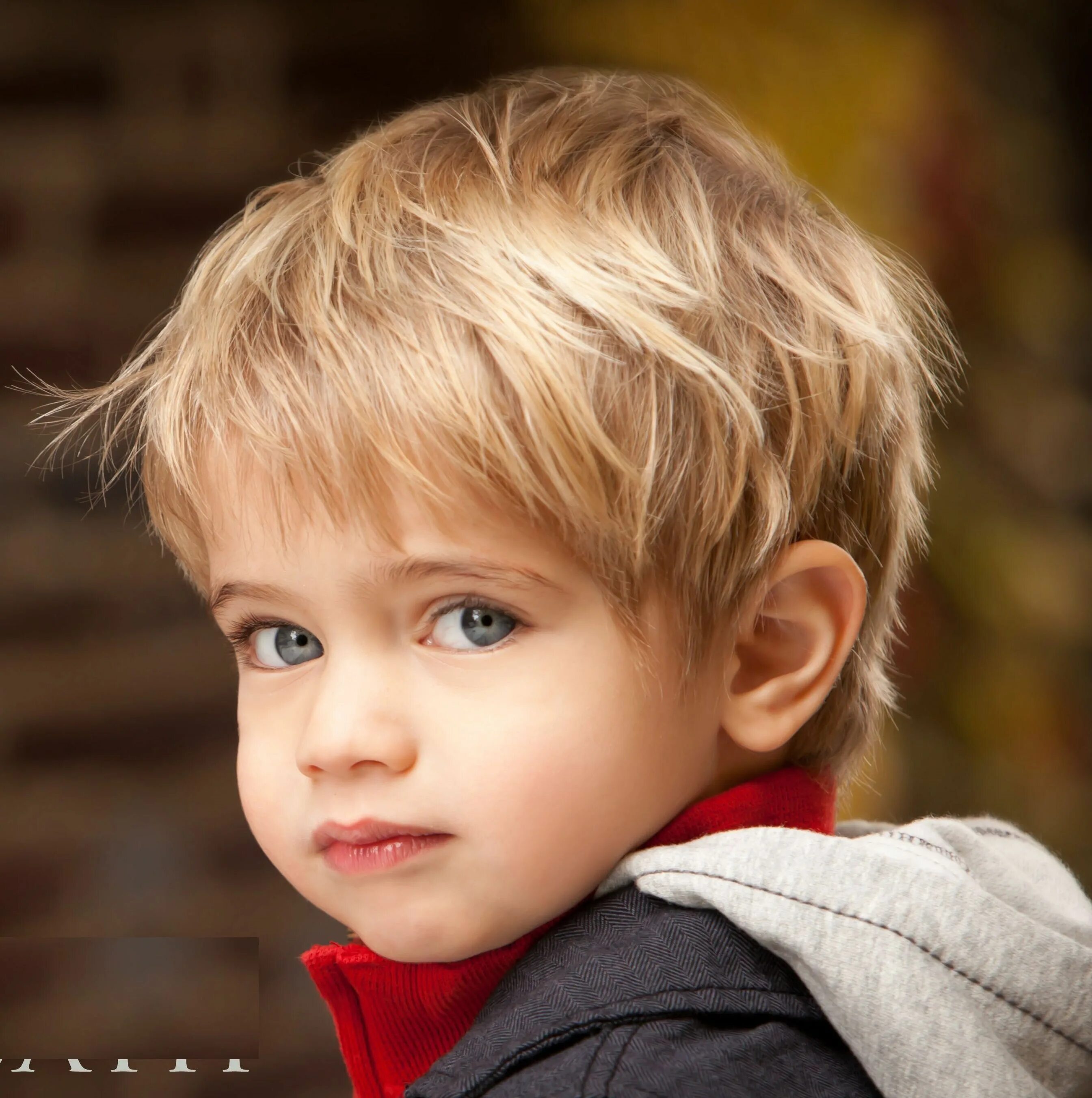 Little boy child. Стрижка Гаврош для мальчика. Стрижка для мальчика 2 года. Детские стрижки мальчику. Стрижка для мальчика 2 года модная.