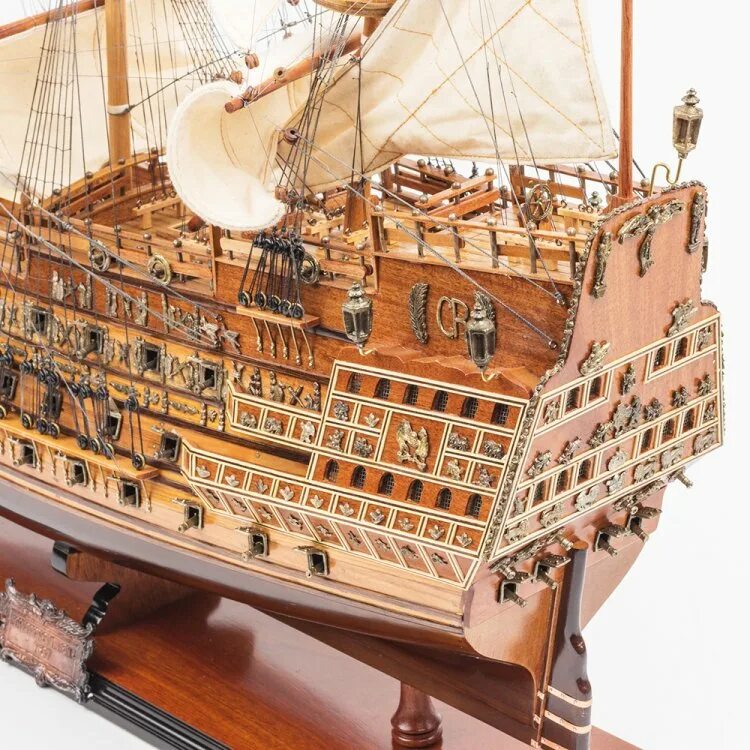 Деревянный корабль купить. Модель парусника "Sovereign JF the Seas.1637". Модель корабля Sovereign of the Seas. HMS Sovereign of the Seas модель. Sovereign of the Seas модель.