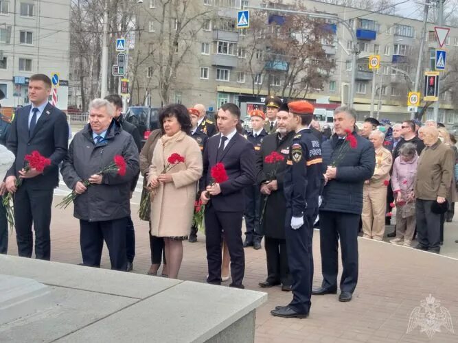 В Ульяновске почтили память жертв аварии Чернобыля. С днем защитника Отечества ликвидаторам аварии. Фото возложение цветов в Люберцах 26.04.2023г ликвидаторам аварии на ЧАЭС.. 25 января 70