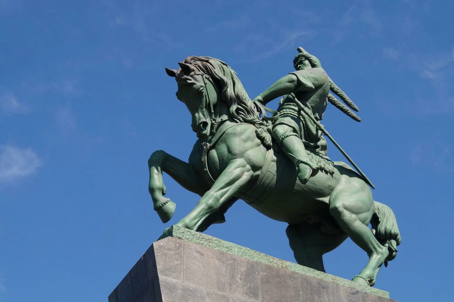 Салават юлаев памятник. Салават юлаев монумент. памятник салавата юлаева. памятник салавату юлаеву в уфе. салават юлаев статуя.