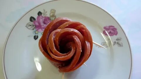 Розочка из колбасы