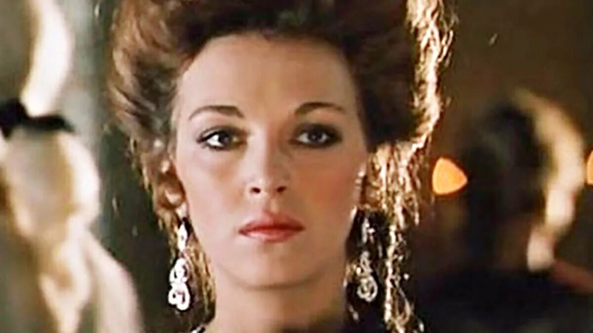 Татьяна актриса гардемарины. Татьяна лютаева гардемарины. Татьяна лютаева гардема. Анастасия ягужинская гардемарины фото. Гардемарины вперед ягужинская роль.