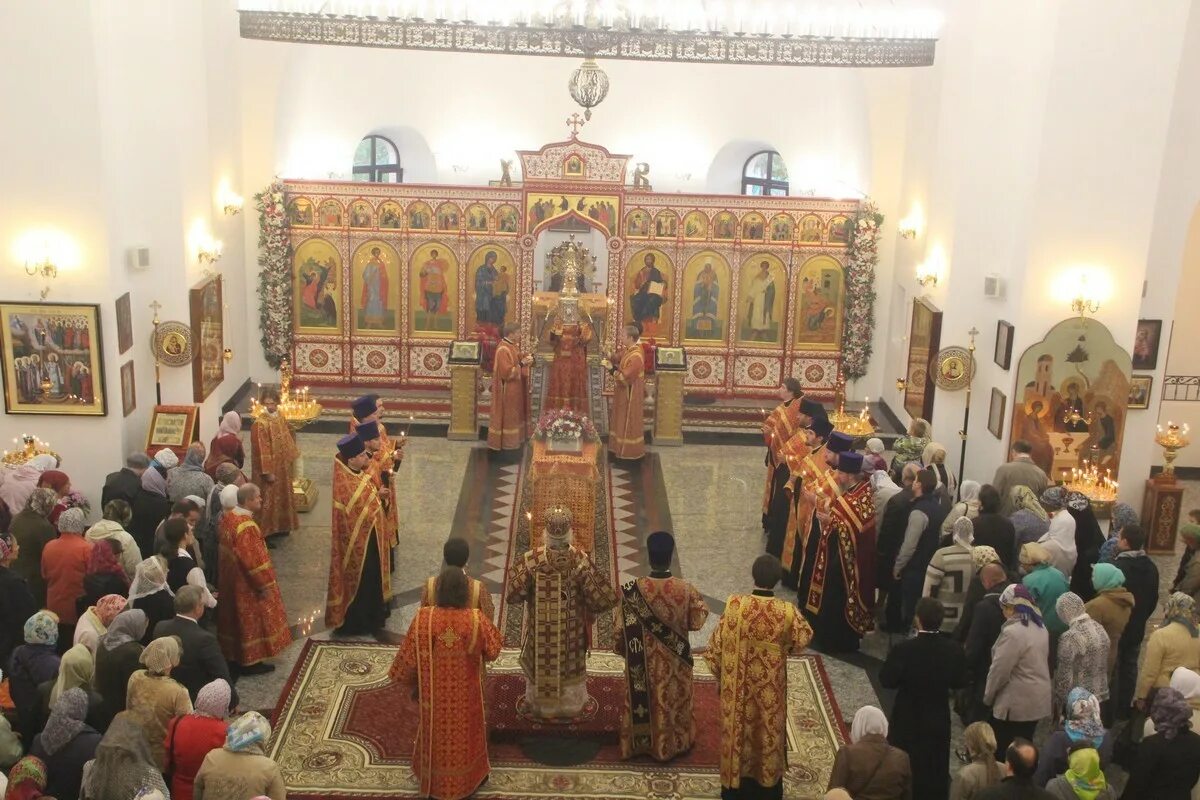 Расписание храма иоанна предтечи в кирове. Храм усекновения главы иоанна предтечи в братеево священники. Расписание служб в храме усекновения в братеево. Храм усекновения главы иоанна предтечи в братеево. Храм усекновения главы иоанна предтечи в братеево отец евгений.