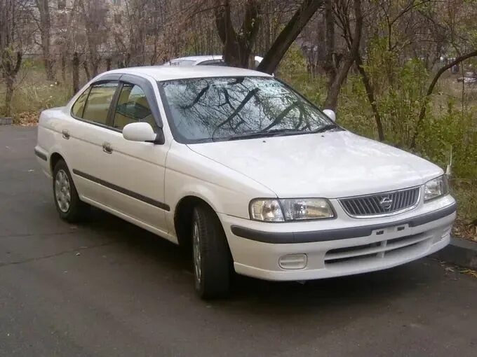 Nissan sunny b15. Ниссан санни универсал белый. Nissan sunny b14. Ниссан санни серебристый. Ниссан санни 2000 года.
