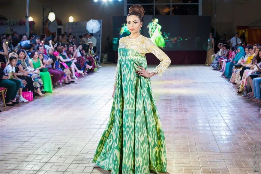 Milliy ko. паризода парвина. паризода либослари. узбекистан миллий либослар. чакан 2021 курта.