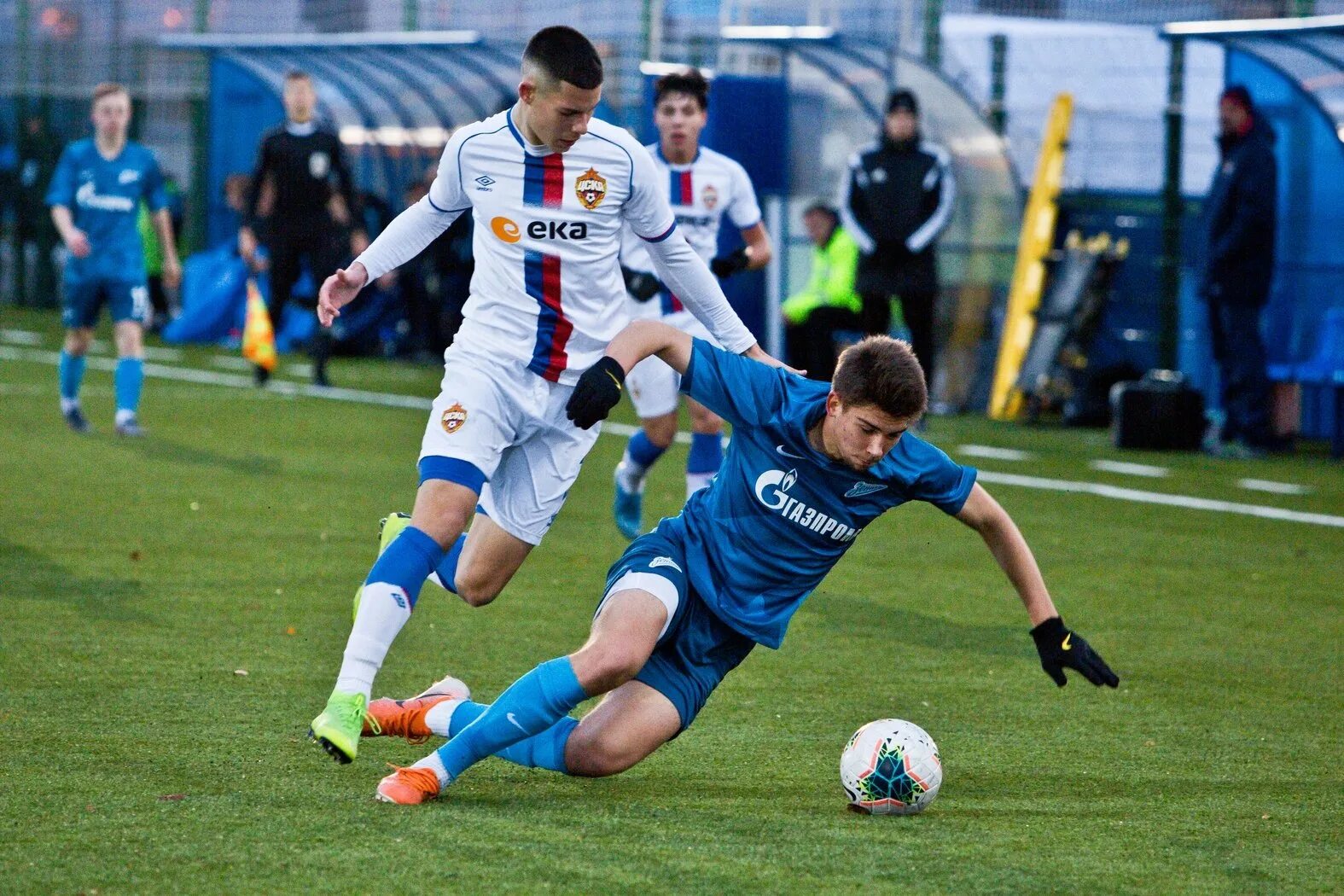 Юношеская лига футбол u17. Футбольная лига москва. Футбольная лига москва. Юношеская футбольная лига. Футбольная лига москва.