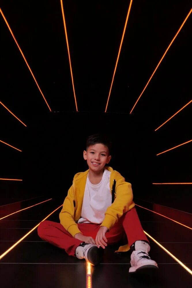 Приветствие женщине красивое. Привет девчонка песня. Девушка приветики. Картинки привет женщине. Открытки привет красавчик.