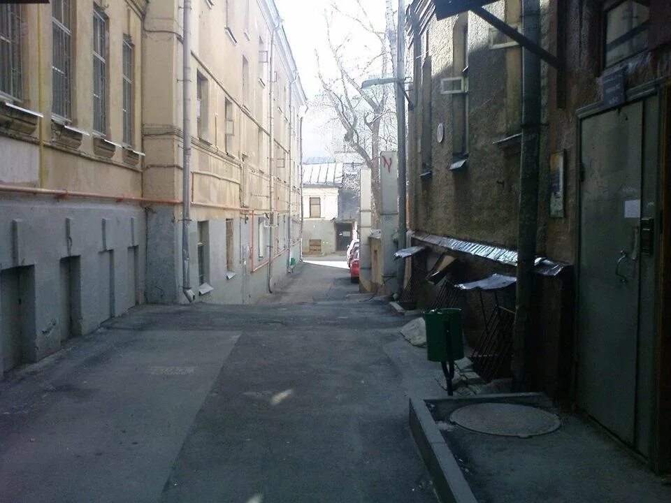 Где снимали бумер 1 в каком городе. Печатников переулок 10 бумер. печатников переулок 9 бумер. коломна бумер. места съемок бумер.