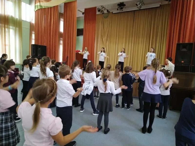 Школа 2065 г ш 3 московский. Школа 2065 отзывы. Гбоу школа 2065 ш2. Школа 2065 г московский 1-й микрорайон. Школа 2065 москва официальный кротов.