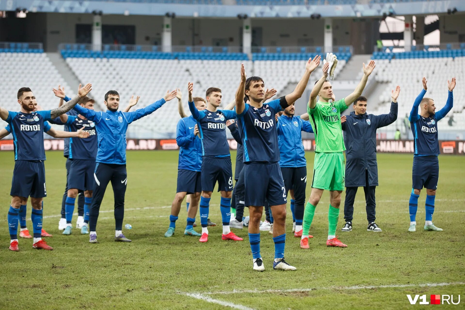 Фк rotor volgograd. Волгоградский ротор. Футбольная команда ротор. Ротор волгоград 2016. Фк.