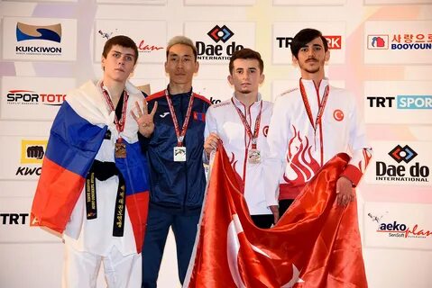 Чемпион по тхэквондо
