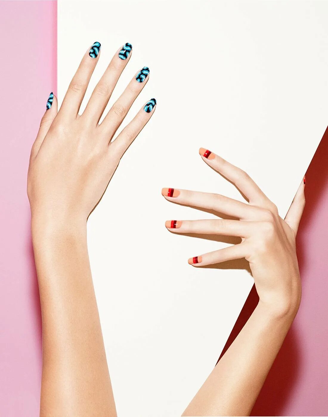 Рука девочки с ногтями. Красивые руки с маникюром. Рука девочки с ногтями. Рука с маникюром. Рука девочки с ногтями.