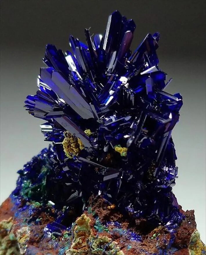 Азурит Кристалл. Азурит минерал. Друза азурита. Kristall Minerals с120. Кристаллическая синь