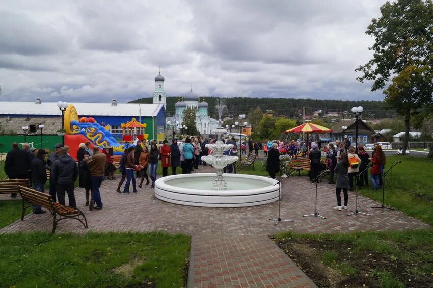 храм дмитрия солунского базарный сызган ульяновской области. вч 58661 базарный сызган. аллея героев пгт базарный сызган ульяновская область. папузы. епископ филарет барышский и инзенский.