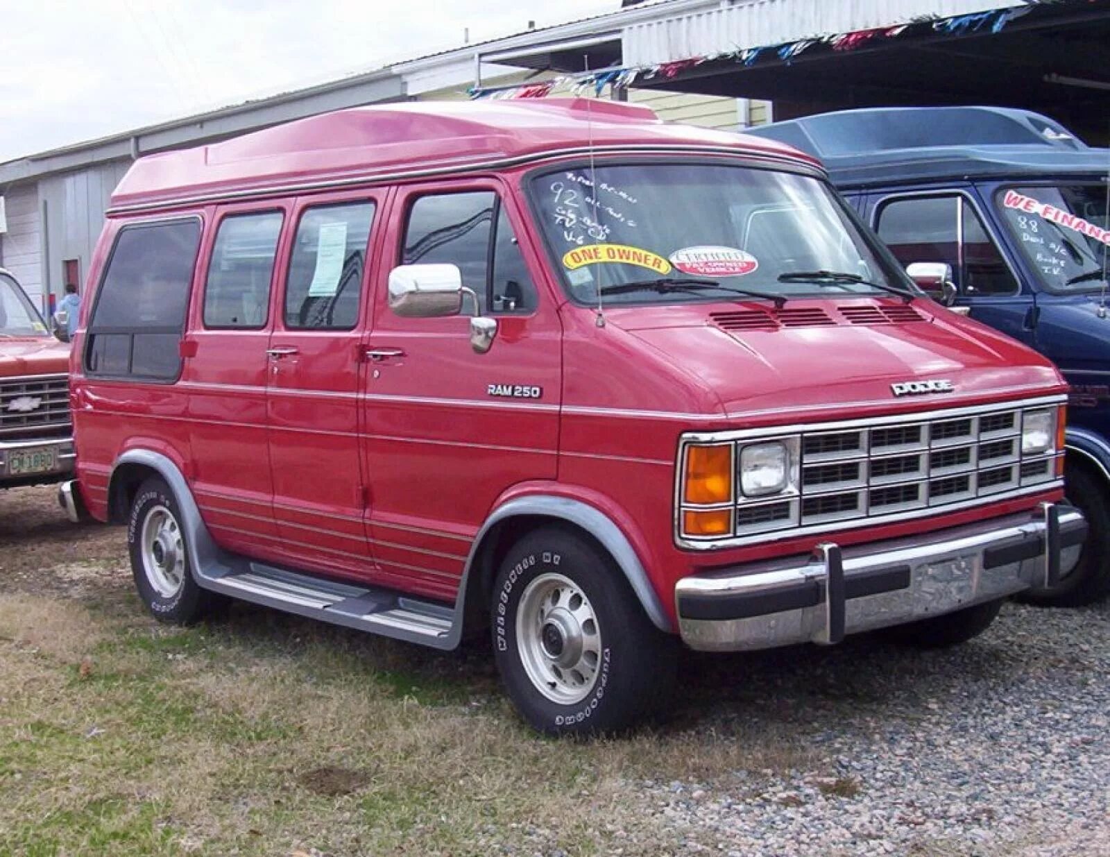 Dodge Ram van 1992. Dodge Ram van 1986. Dodge Ram van 6х6. Додж рам Ван 250.