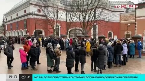 Очередь в третьяковскую галерею
