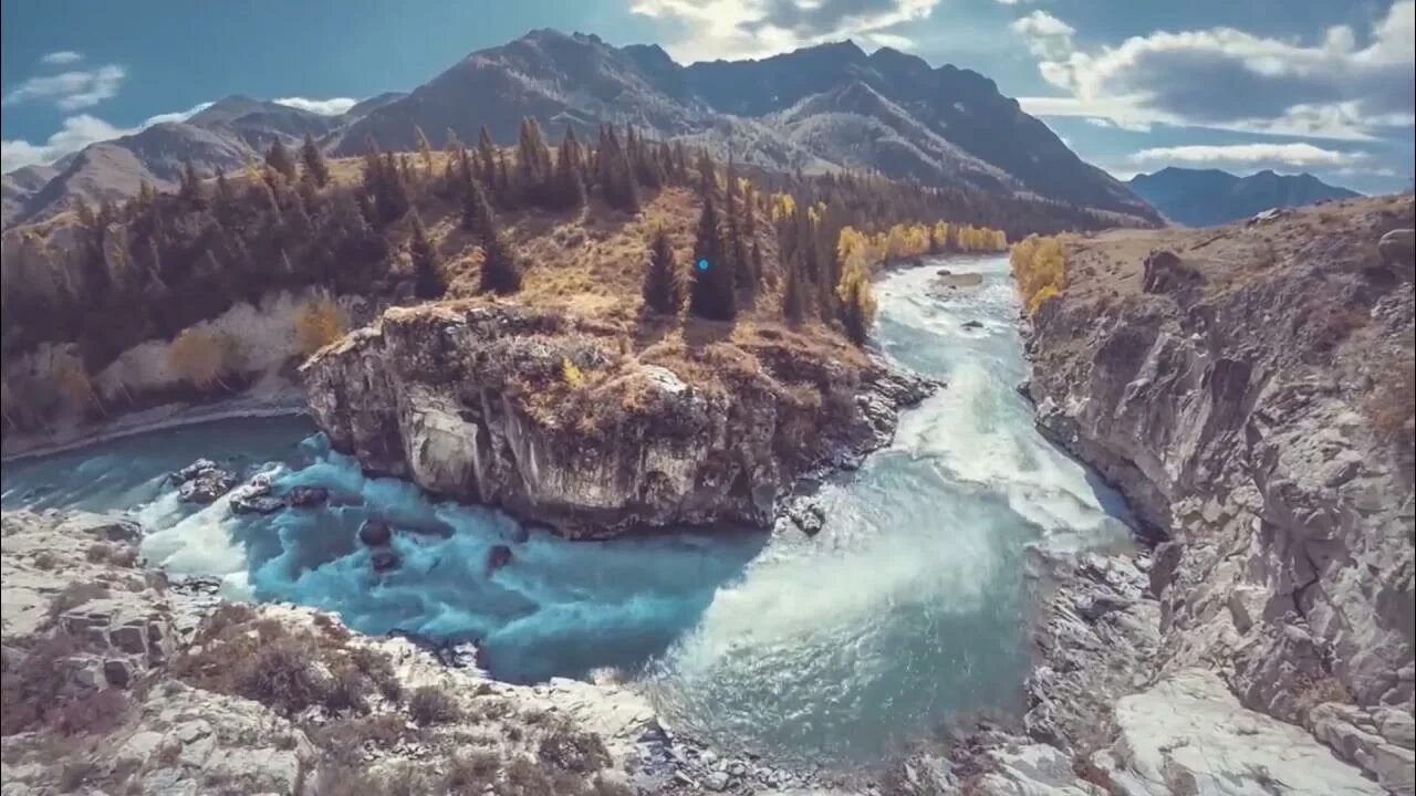 Видео республика алтай. Сибирь алтай девушка. Природа алтая. Алтай видео ютуб. Содовые озера алтая.