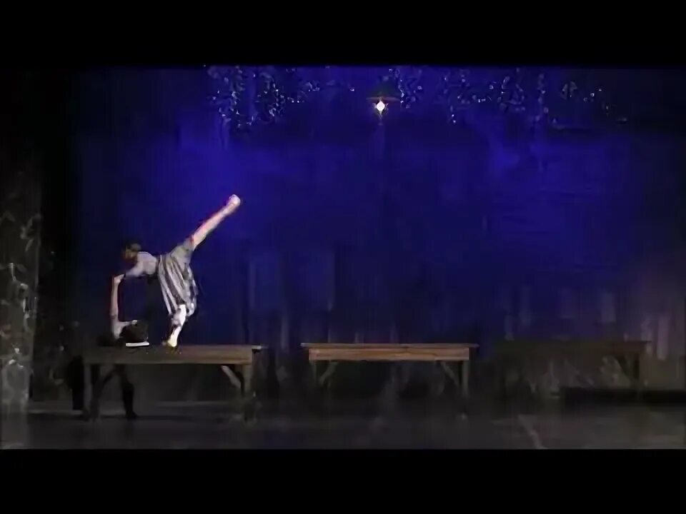 Балет хулиганы. Барышня и хулиган балет. балет барышня и хулиган атаман. балет болт шостакович. барышня и хулиган балет фото.