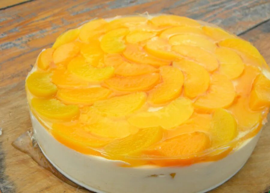 Заливной торт с фруктами. Желе персик. Десерт из консервированных персиков. Десерт из консервированных персиков и желатина. Желе с персиками консервированными.