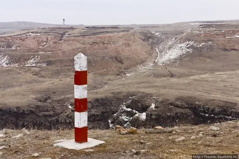 Гора на границе стран