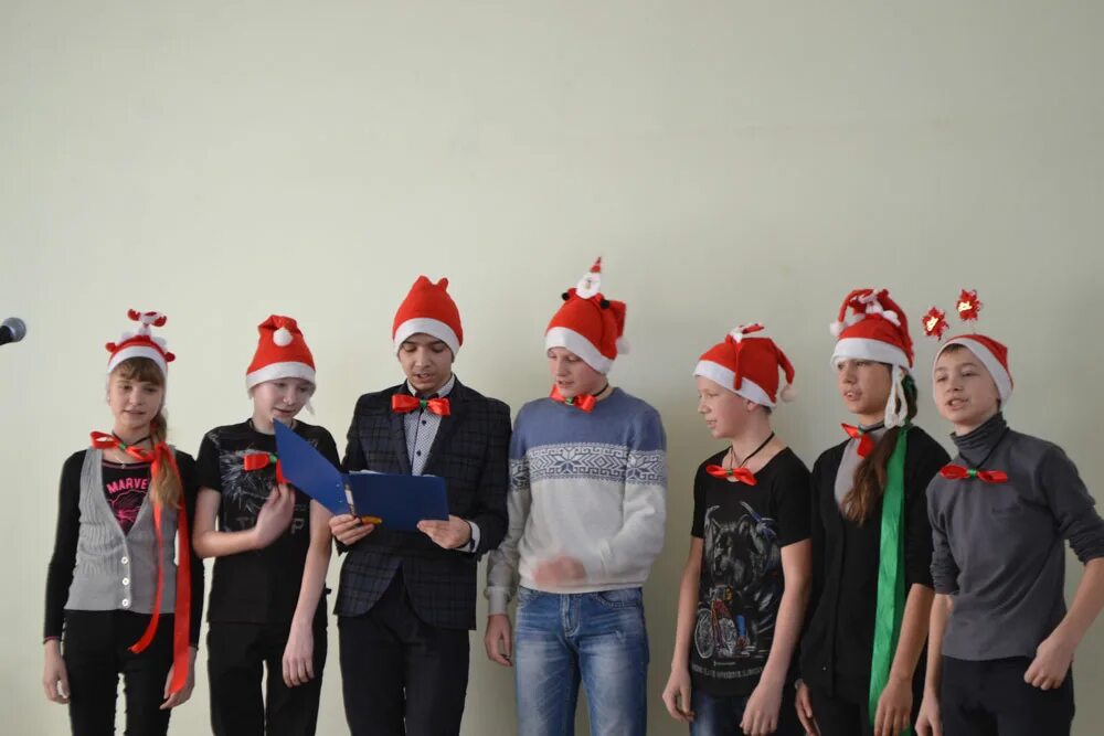 квн на тему новый год. новогодний квн презентация. квн на тему новый год. школьный новогодний квн. новогодний квн заставка.