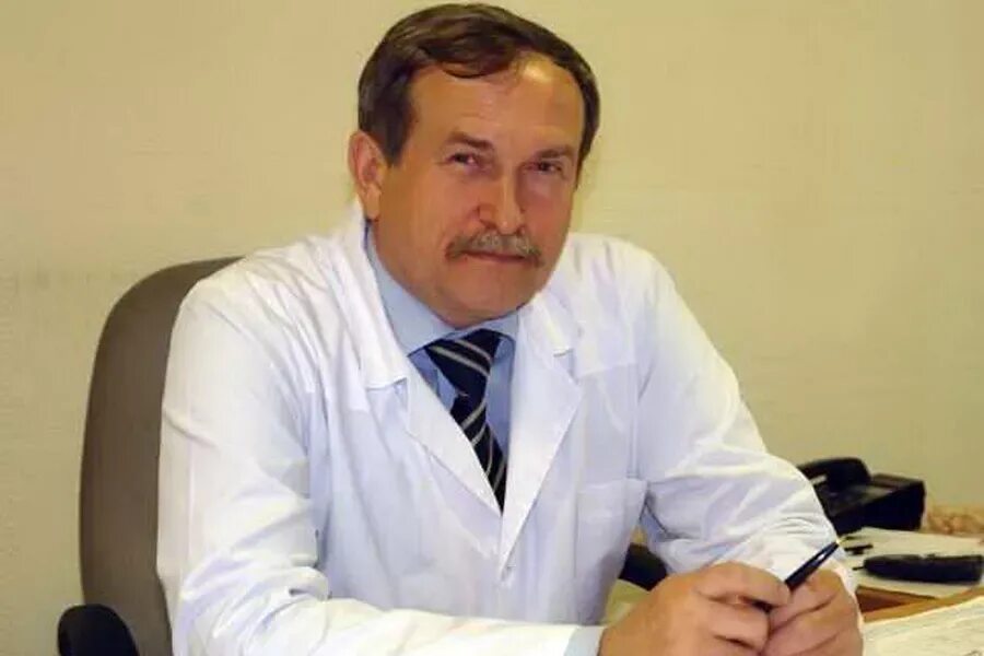 Главный врач абакана. Главный врач городской поликлиники новомосковск. Главный врач абакана. Главврач усть абаканской больницы. Главврач усть абаканской больницы.