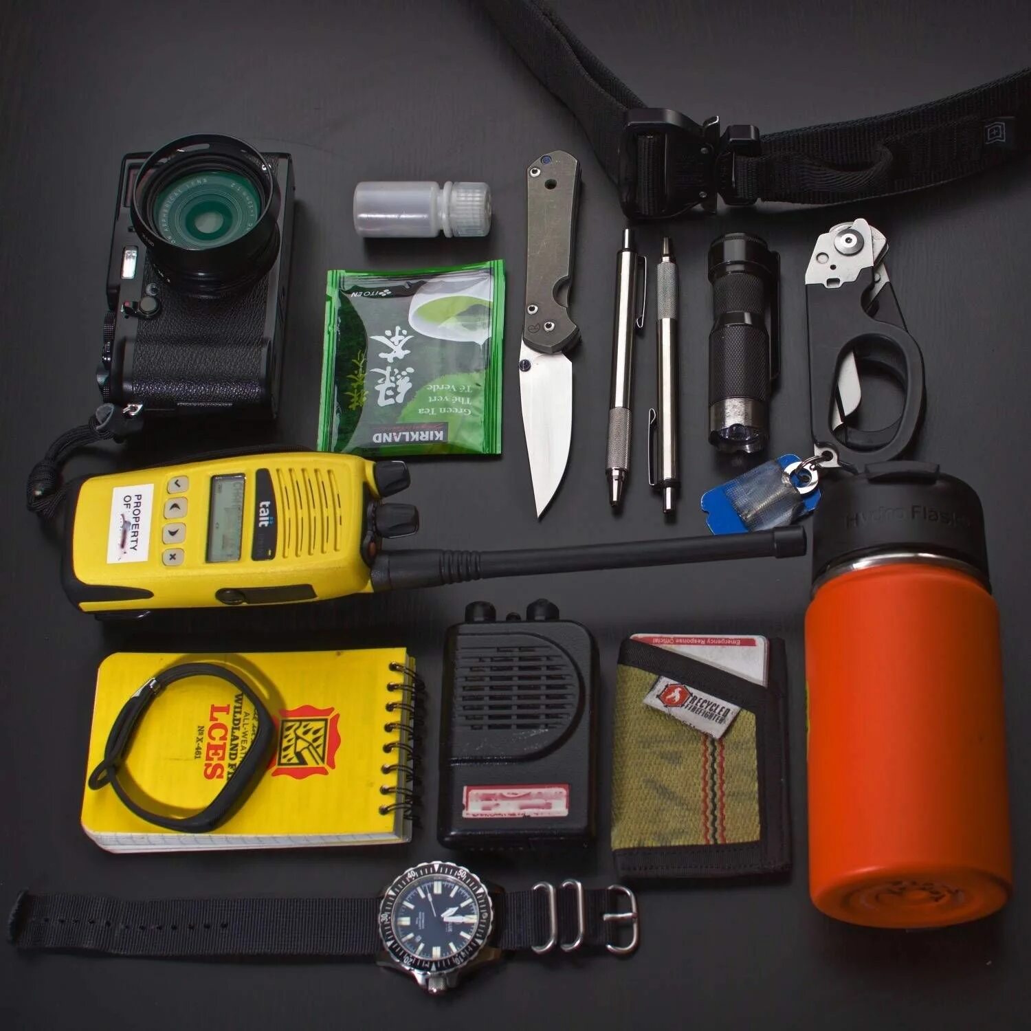 Every day carry. Edc survival kit. Every day carry. Every day carry edc. Every day carry.