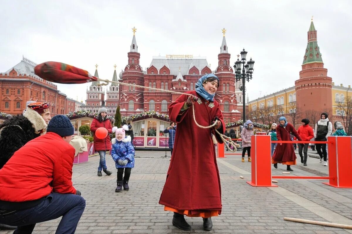 Московская неделя сегодня. Фото неделя в Москве. Масленица в Москве на красной площади агентство городских новостей. Фотосессия в Москве весной.