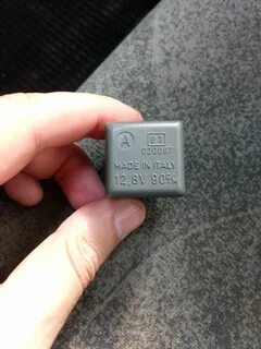 Реле бензонасоса рено