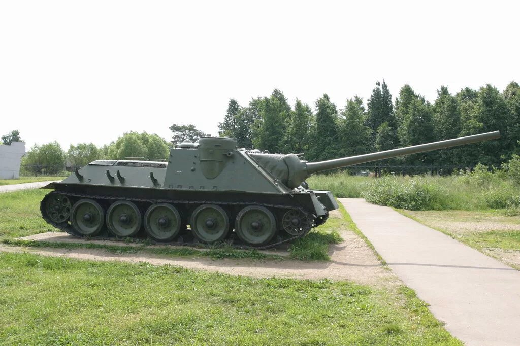 су 100y калибр. су 100 оборудование какое. су-100 самоходная. пушка самоходки су-100. танк су 100.