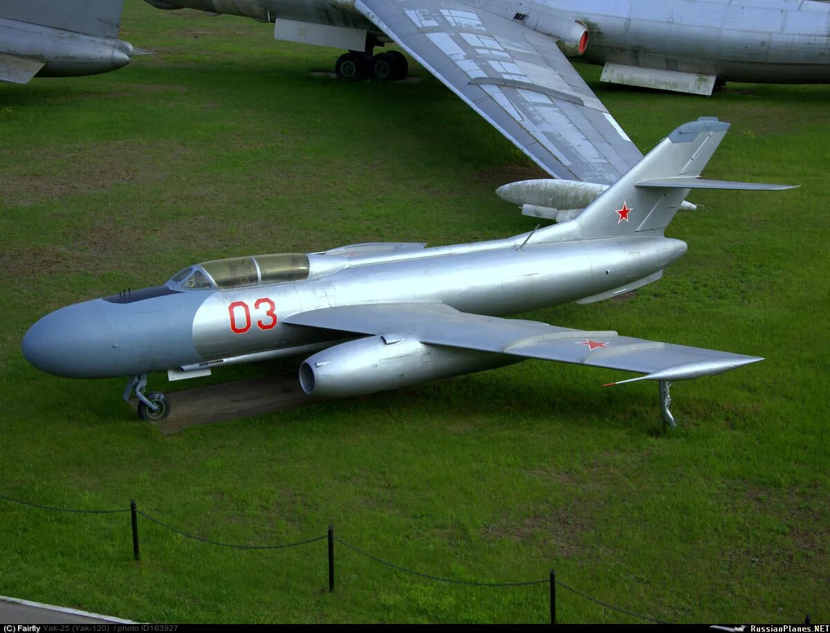 Як 25 перехватчик
