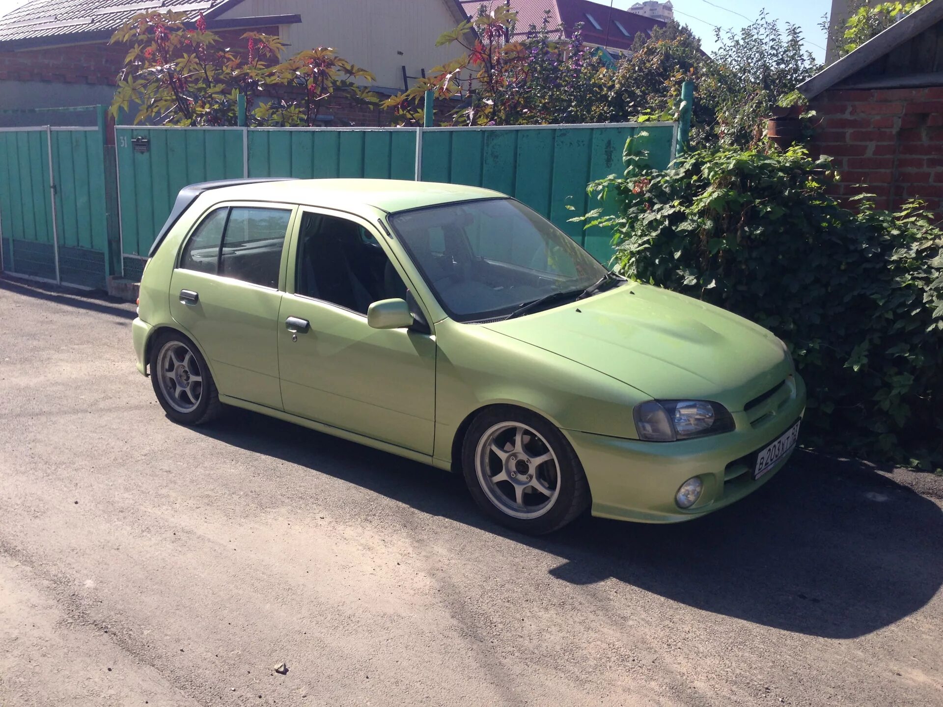 Тойота старлет иркутск. Toyota Starlet 90. Toyota Starlet 2023. Toyota Starlet седан. Тойота Старлет 97 год.