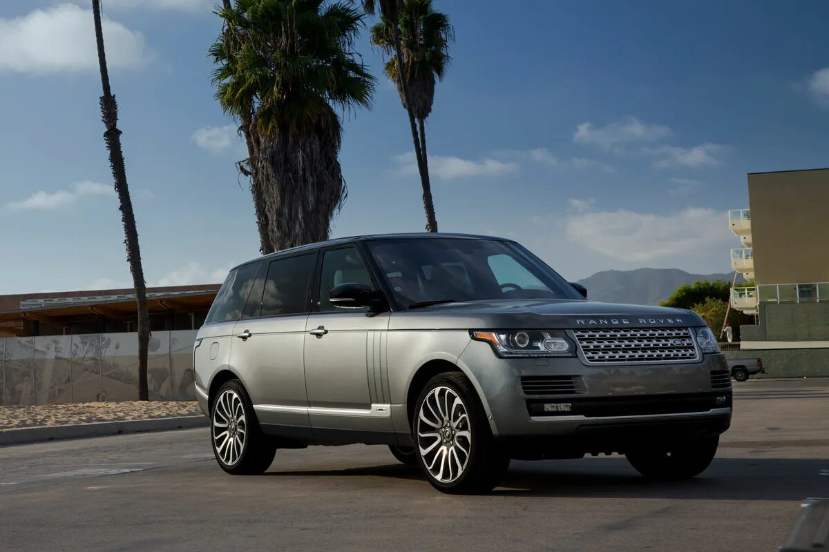 Range rover лошадиные силы. Ленд ровер рендж ровер 2014. range rover supercharged 2014. range rover autobiography 2014. land rover range rover supercharged 2014.