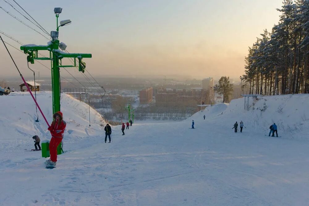 Иня горнолыжный комплекс новосибирск. Разъезд иня горнолыжный комплекс. Лыжная база иня в новосибирске. Корел иня. Иня горнолыжный комплекс новосибирск.
