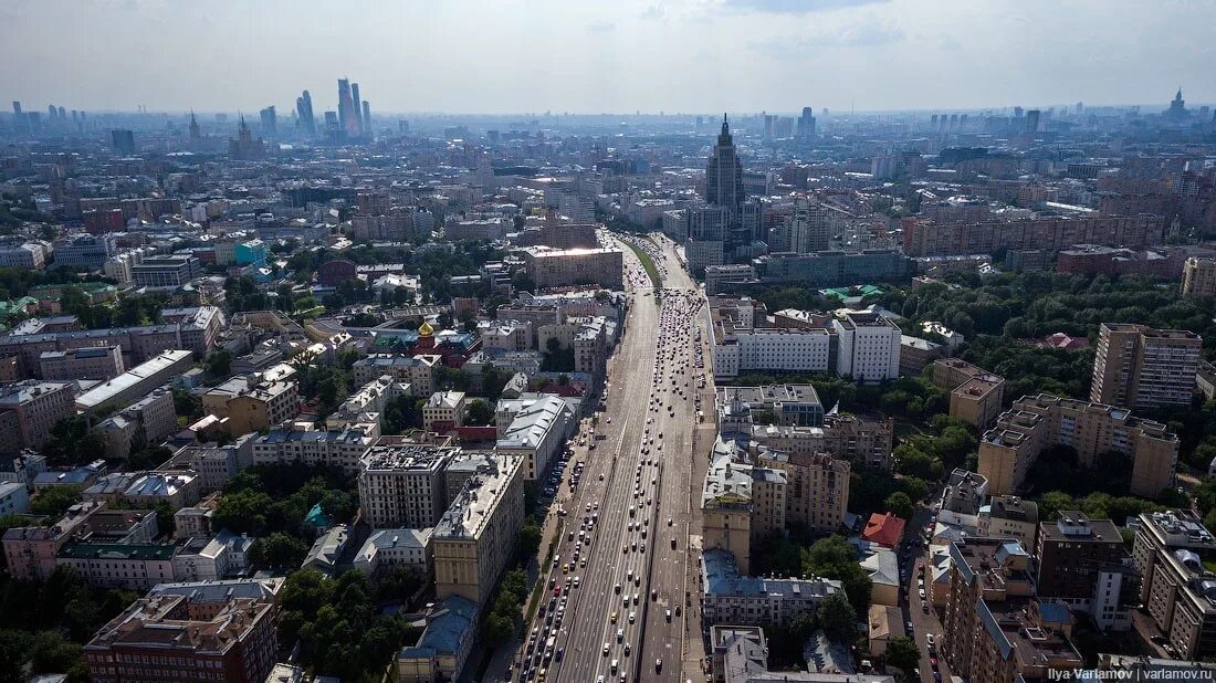 Вид с той стороны. Вид с той стороны. Москва с высоты птичьего полета. Солнечный с высоты птичьего полета красноярск. Питер фонтанка с высоты птичьего полета.