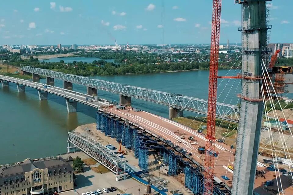 крюковский мост кременчуг. вантовый мост череповец. ремонт вантового моста 2024. вантовый мост кириши. кременчуг мост через днепр.