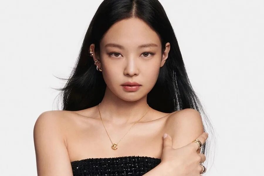 Как зовут дженни. Дженни блэкпинк 2025. дженни айдол. blackpink фото дженни 2025.