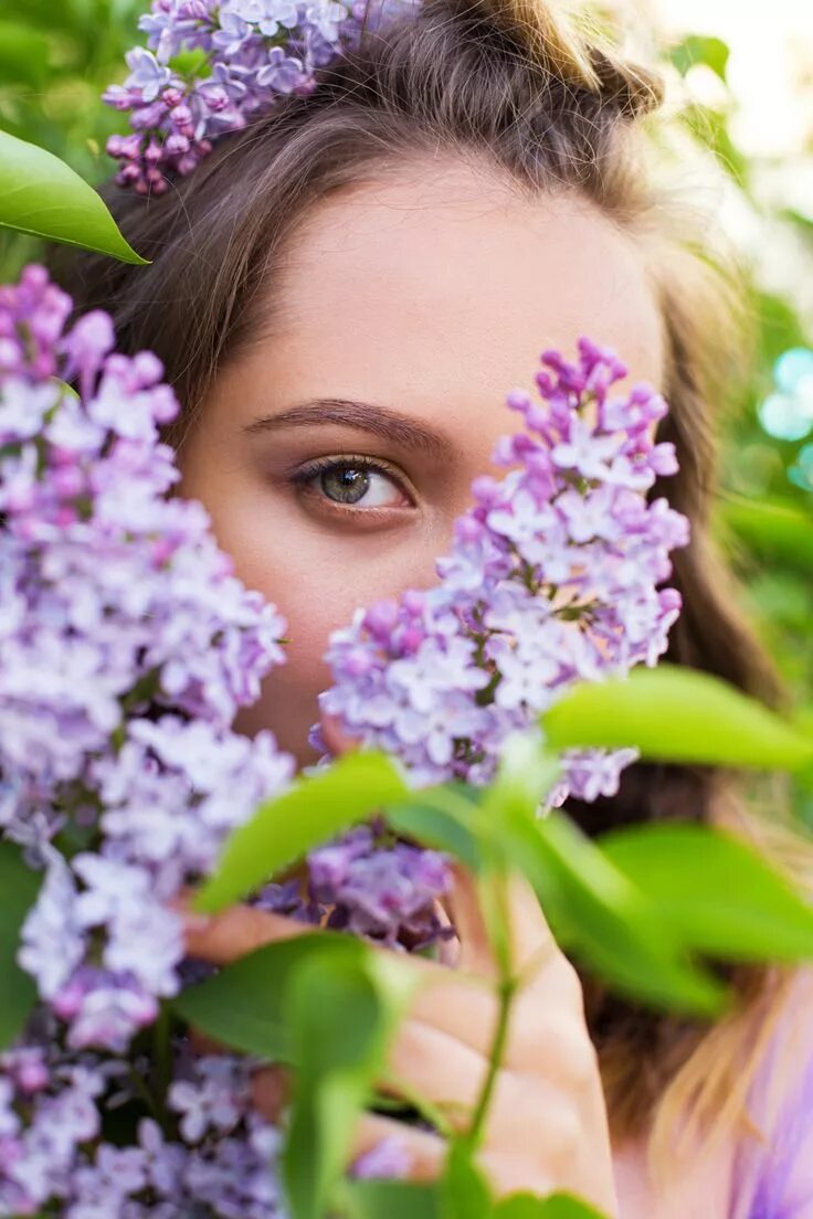 Spring women. Девушка с сиренью. Фотосет в сирени. Фотосессия в сирени.