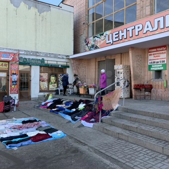 Центральный рынок Таганрог. Николаевский рынок Таганрог фото. Магазин мебели на Чехова р-н центрального рынка Таганрога.