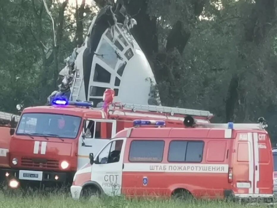 Ил 76 рязань. Крушение ил 76 под рязанью. Авиакатастрофа рязань ил76. Последние новости о сбитом самолете ил 76. Последние новости о сбитом самолете ил 76.