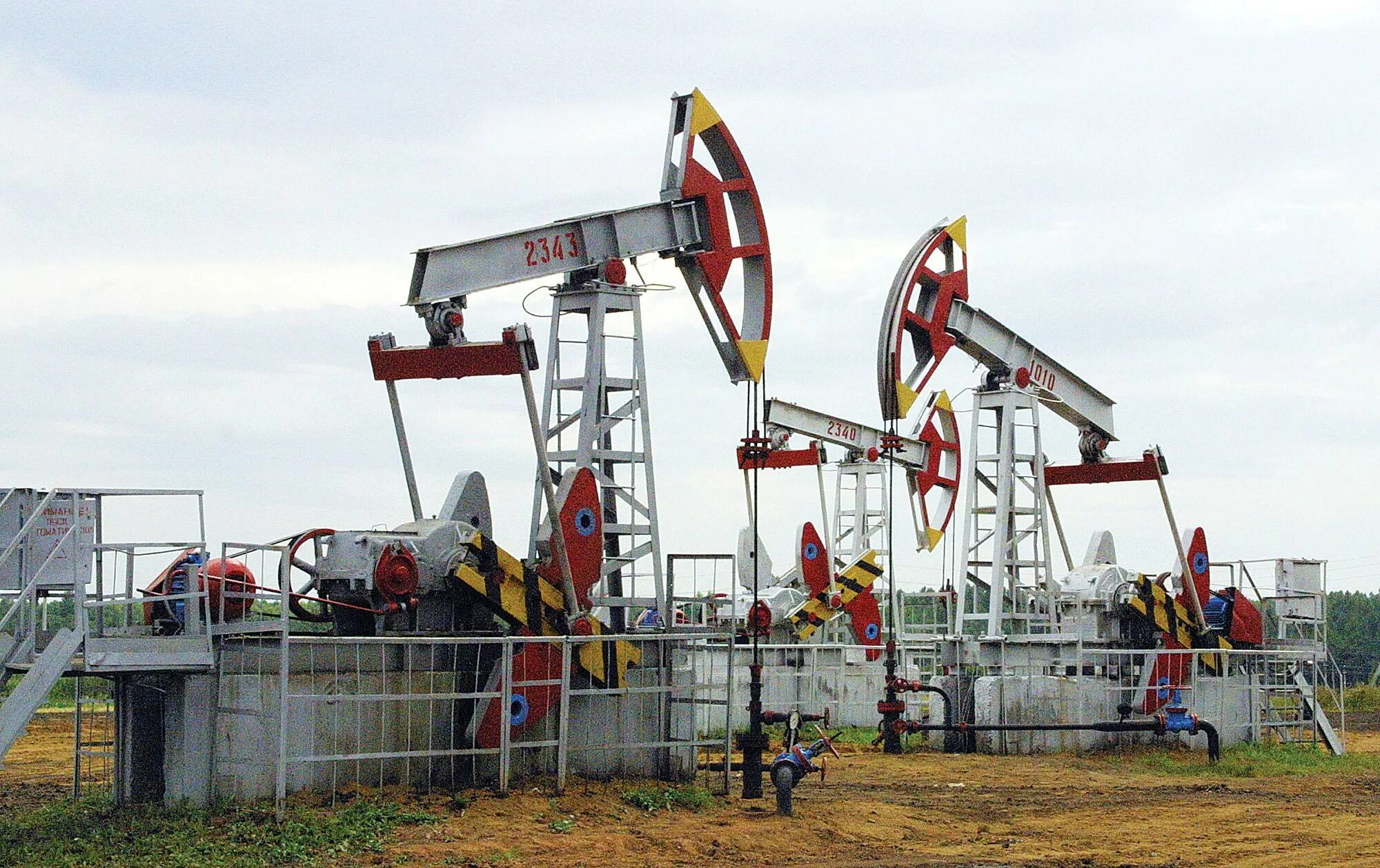 Добыча нефти предприятия