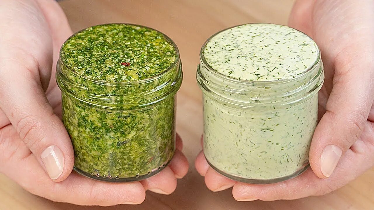Укропное масло рецепт приготовления для еды. Чесночно укропное масло. Укропное масло рецепт приготовления для еды. Укропное масло рецепт приготовления для еды. Укропный соус с чесноком.