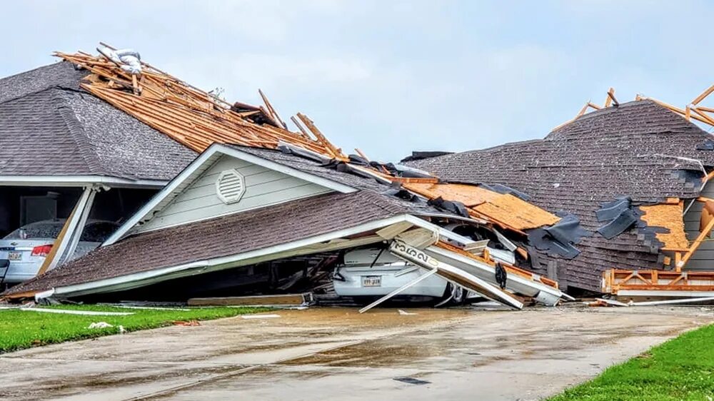 Damage to the building was. Damaged building.